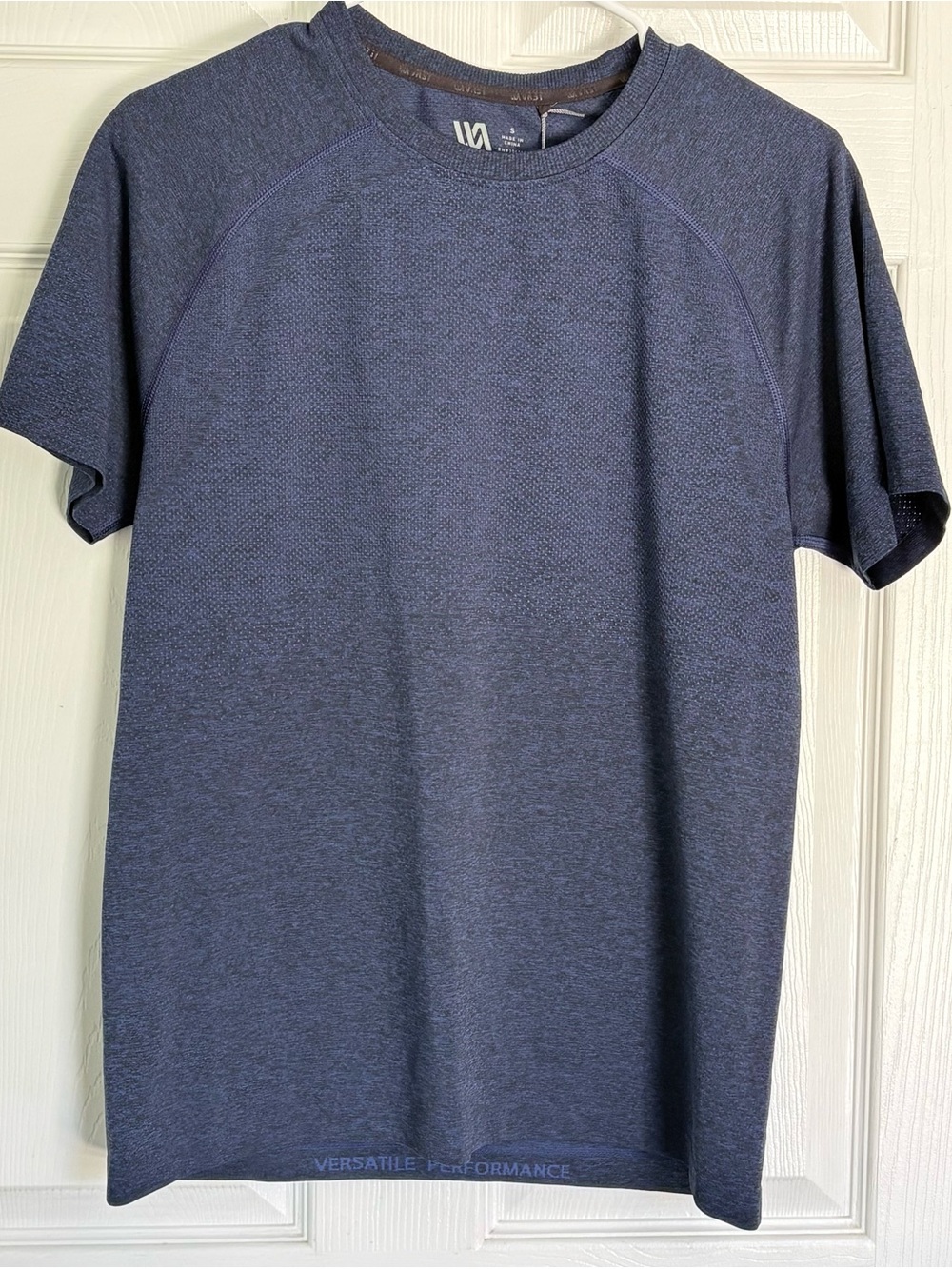 NEW VRST Men's Short Sleeve Circuit Seamless‎ Space Dye Blue Top Size S Workout